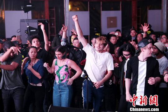 楠溪江·东海跨年音乐节吸引了来自国内外的众多音乐“朝圣者”前往狂欢。永嘉宣传部提供 永嘉宣传部提供 摄